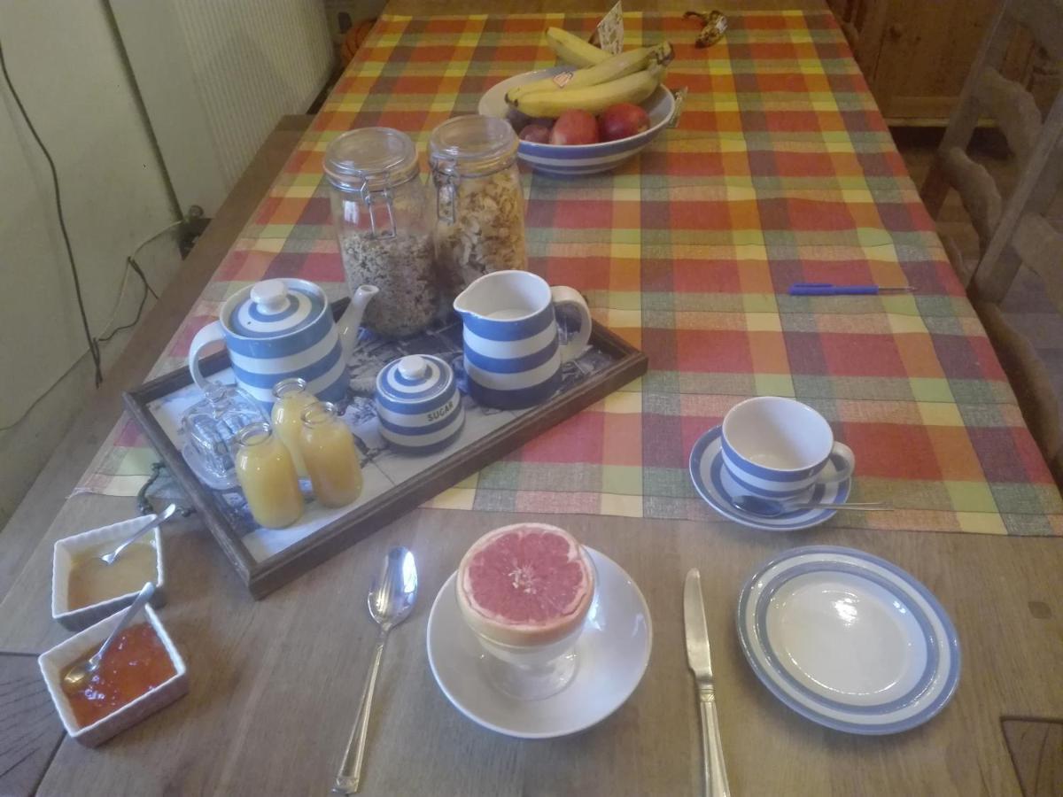 Bed and Breakfast L'Esquilon Chambre D'Hote Thiat Zewnętrze zdjęcie